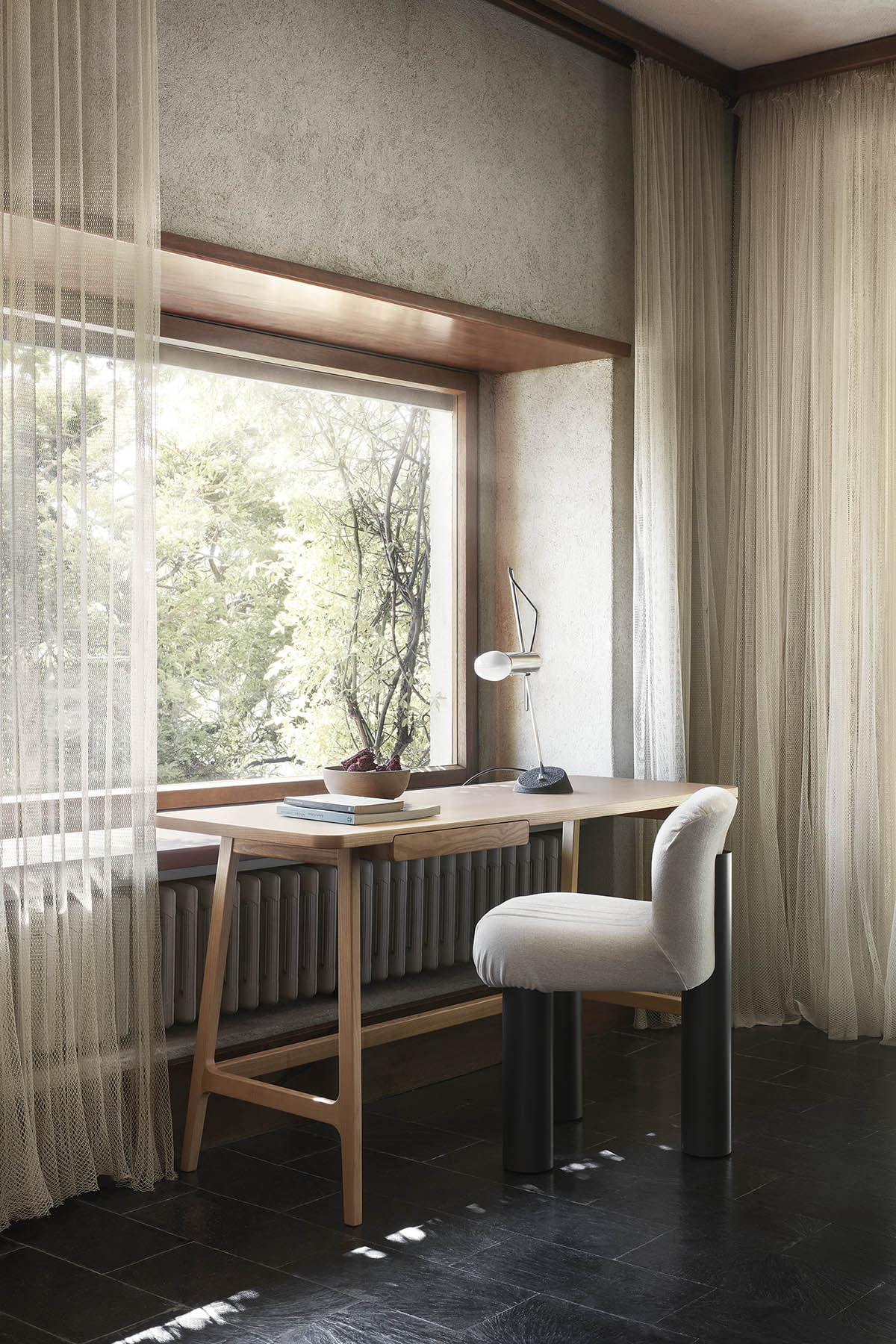 Arflex Botolo armchair sfeer foto interieur raam