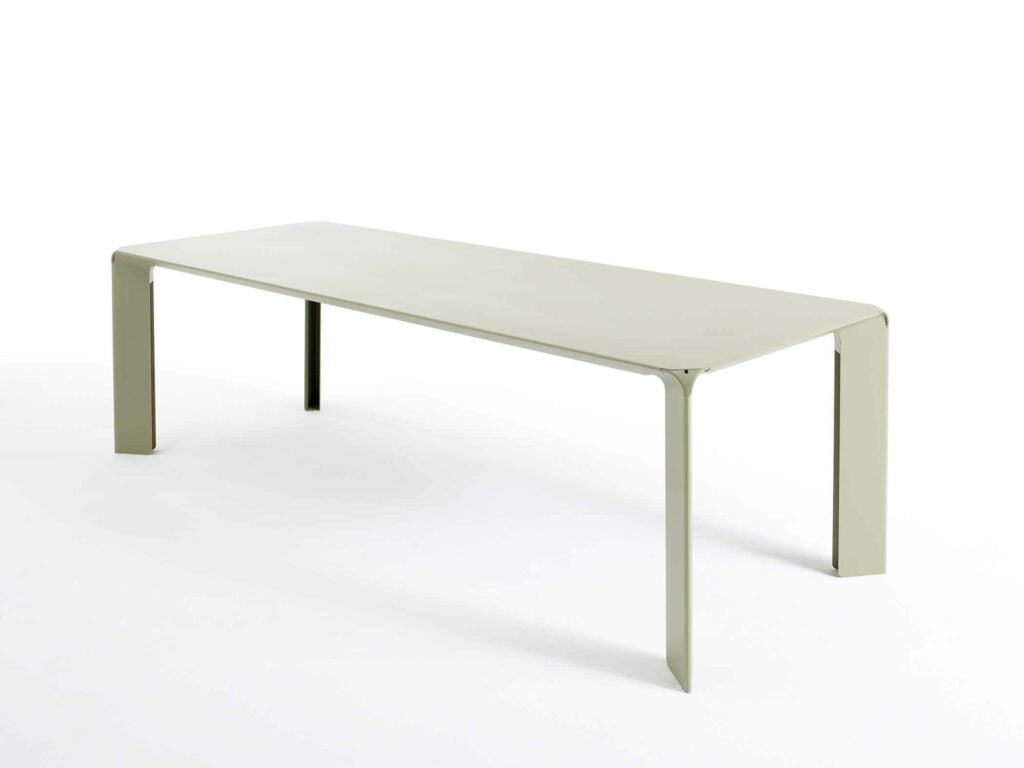 Arco Steel table