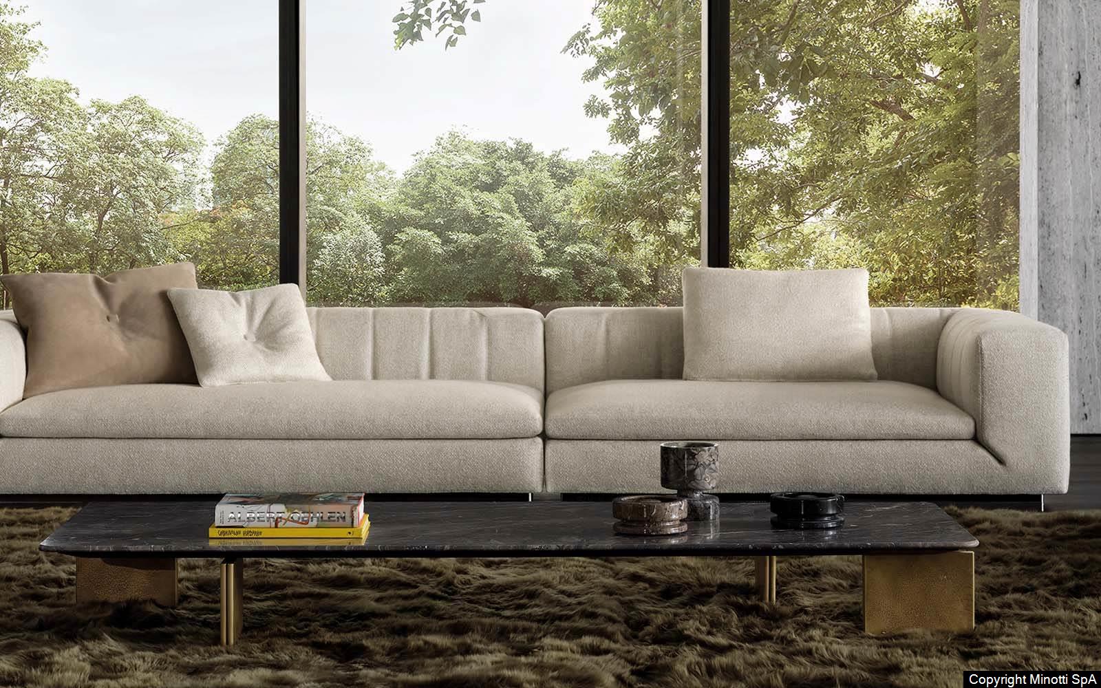 Minotti Riley rechte bank Hannes Peer interieur sfeerfoto lichte bekleding