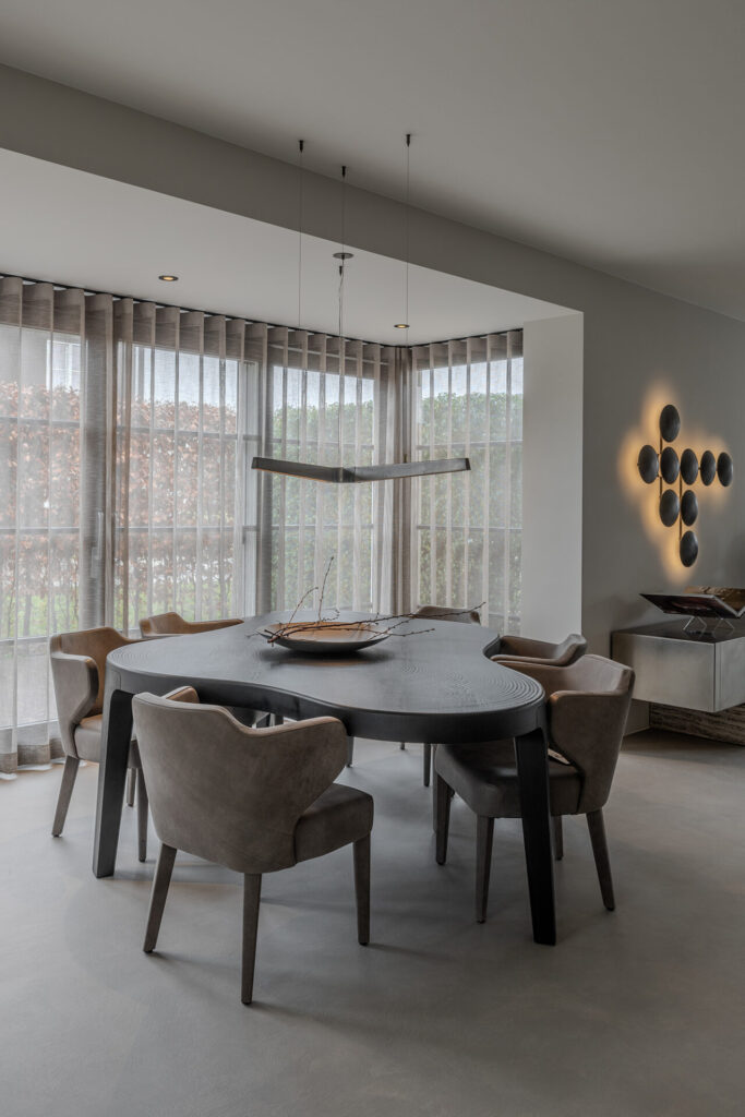 Interieuradvies Gorinchem Van der Donk interieur Henge Wall Clips eethoek Linteloo